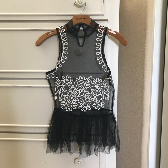 Bebe NWOT never worn - Picture 4 of 8